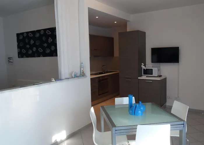 Casina Carina Con Parcheggio E Wallbox 公寓